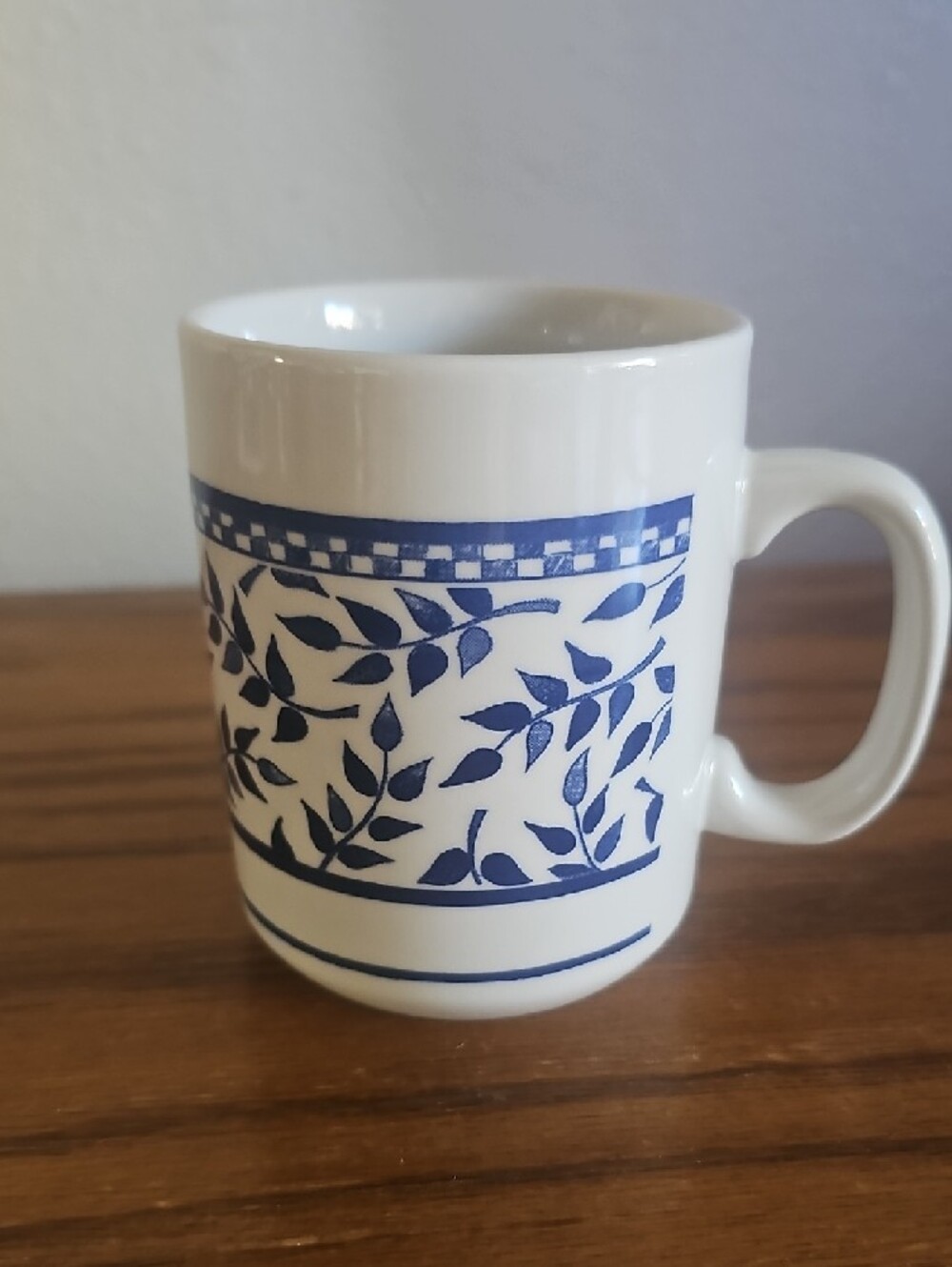 Made In Britain Ceramic Blue Leaf Pattern Coffee Mug Tote 4 - Picture 4 of 7